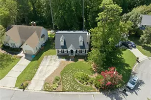 11 River Chase Ct, Greensboro, NC 27407 - Photo 4
