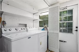 709 E Sunrise Ave, Thomasville, NC 27360 - Photo 16