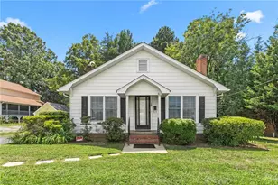 709 E Sunrise Ave, Thomasville, NC 27360 - Photo 1