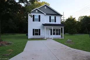 400 Guilford St, Lexington, NC 27292 - Photo 1