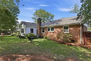 2008 Medhurst Dr, Greensboro, NC 27410 - Photo 34