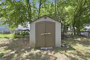 803 Tucker St, Burlington, NC 27215 - Photo 20