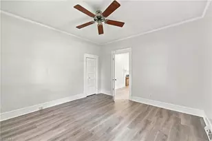 803 Tucker St, Burlington, NC 27215 - Photo 8