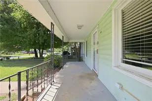 803 Tucker St, Burlington, NC 27215 - Photo 4
