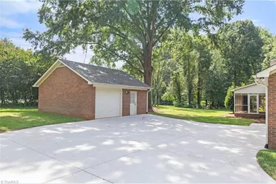 4331 Woodbourne Drive, Clemmons, NC 27012 - Photo 34