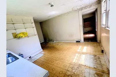230 Crews Street, Winston-Salem, NC 27101 - Photo 12