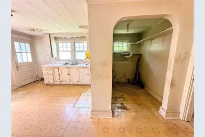 230 Crews Street, Winston-Salem, NC 27101 - Photo 8