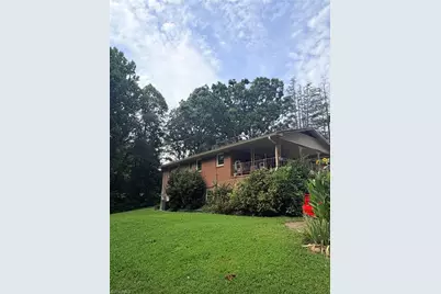 6815 University Parkway, Rural Hall, NC 27045 - Photo 2