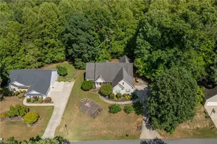 7702 Perthshire Dr, Oak Ridge, NC 27310 - Photo 42