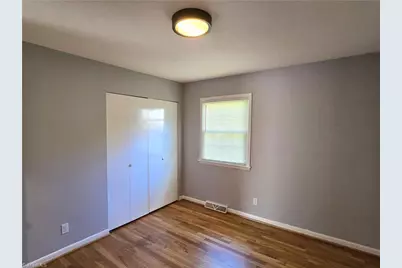 2402 Chatham Drive, Greensboro, NC 27408 - Photo 14