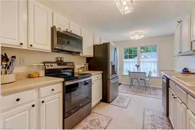 3027 Maple Avenue, Burlington, NC 27215 - Photo 10