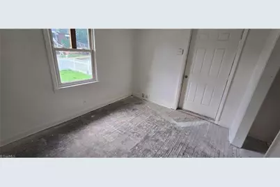 2219 Manchester Street, Winston-Salem, NC 27105 - Photo 34