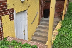 2219 Manchester St, Winston-Salem, NC 27105 - Photo 6