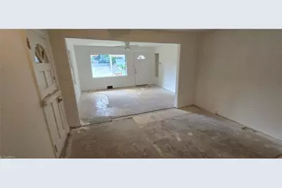 2219 Manchester Street, Winston-Salem, NC 27105 - Photo 20