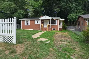 2219 Manchester St, Winston-Salem, NC 27105 - Photo 4
