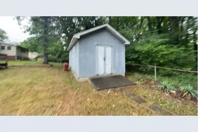 902 Ross Avenue, Greensboro, NC 27406 - Photo 12