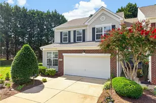 232 Channel Cove Ct, Jamestown, NC 27282 - Photo 2