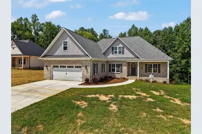 267 Cool Run, Lexington, NC 27295 - Photo 2