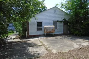 604 Chandler Ave, High Point, NC 27262 - Photo 6