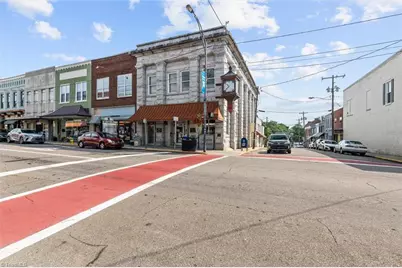 200 N Main Street, Mount Airy, NC 27030 - Photo 2