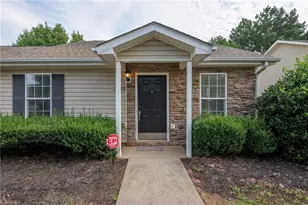 3273 Hyde Pl Cir, Winston-Salem, NC 27103 - Photo 4