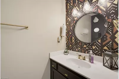 3809 Oak Forest Drive, High Point, NC 27265 - Photo 20