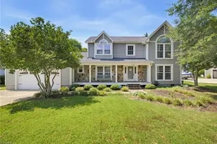 3809 Oak Forest Dr, High Point, NC 27265 - Photo 2