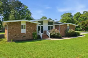 2405 Hillford Dr, Burlington, NC 27217 - Photo 4
