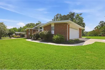 2405 Hillford Drive, Burlington, NC 27217 - Photo 2