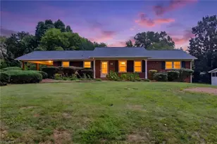 229 Farmbrooke Ln, Winston-Salem, NC 27127 - Photo 2