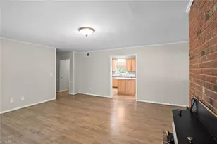 229 Farmbrooke Ln, Winston-Salem, NC 27127 - Photo 10