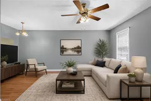 8 Hinkle St, Thomasville, NC 27360 - Photo 4