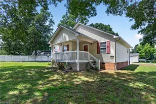 8 Hinkle St, Thomasville, NC 27360 - Photo 2