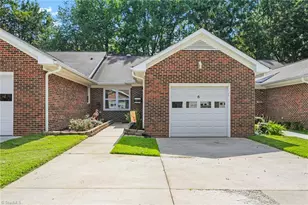 2435 Moran St, Burlington, NC 27215 - Photo 2