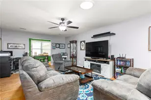 2435 Moran St, Burlington, NC 27215 - Photo 10