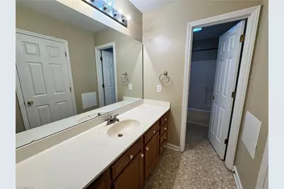 155 Lorraine Drive, Winston-Salem, NC 27107 - Photo 8