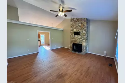 155 Lorraine Drive, Winston-Salem, NC 27107 - Photo 4
