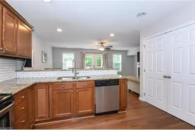 409 Warren Street, Greensboro, NC 27403 - Photo 10