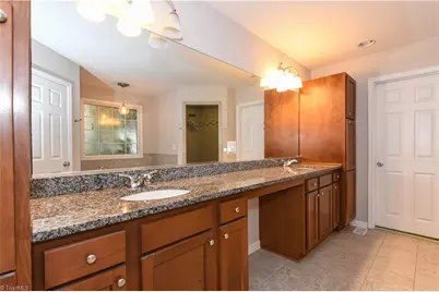 409 Warren Street, Greensboro, NC 27403 - Photo 16