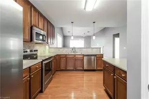 4512 Treebark Ln, High Point, NC 27265 - Photo 8