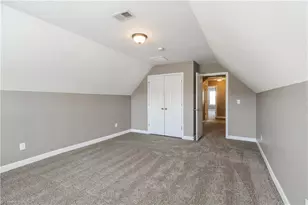 4512 Treebark Ln, High Point, NC 27265 - Photo 4