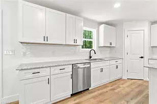 5612 Murray Rd, Winston-Salem, NC 27106 - Photo 6