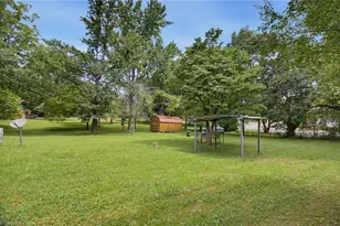 212 Westdale Dr, High Point, NC 27265 - Photo 10