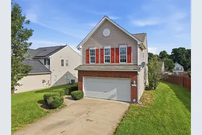 1018 Highstone Drive, Greensboro, NC 27406 - Photo 2