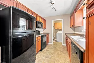 314 Conrad Cir, Thomasville, NC 27360 - Photo 32
