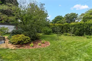 211 E Avondale Dr, Greensboro, NC 27403 - Photo 42