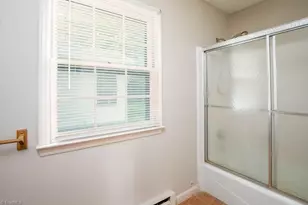 7 Coachman Ct, Greensboro, NC 27407 - Photo 14