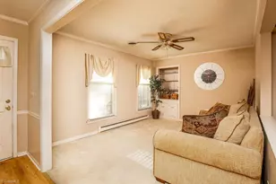 7 Coachman Ct, Greensboro, NC 27407 - Photo 2