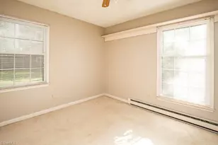 7 Coachman Ct, Greensboro, NC 27407 - Photo 18