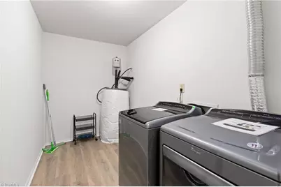 2250 Sunderland Road #23B, Winston-Salem, NC 27103 - Photo 12